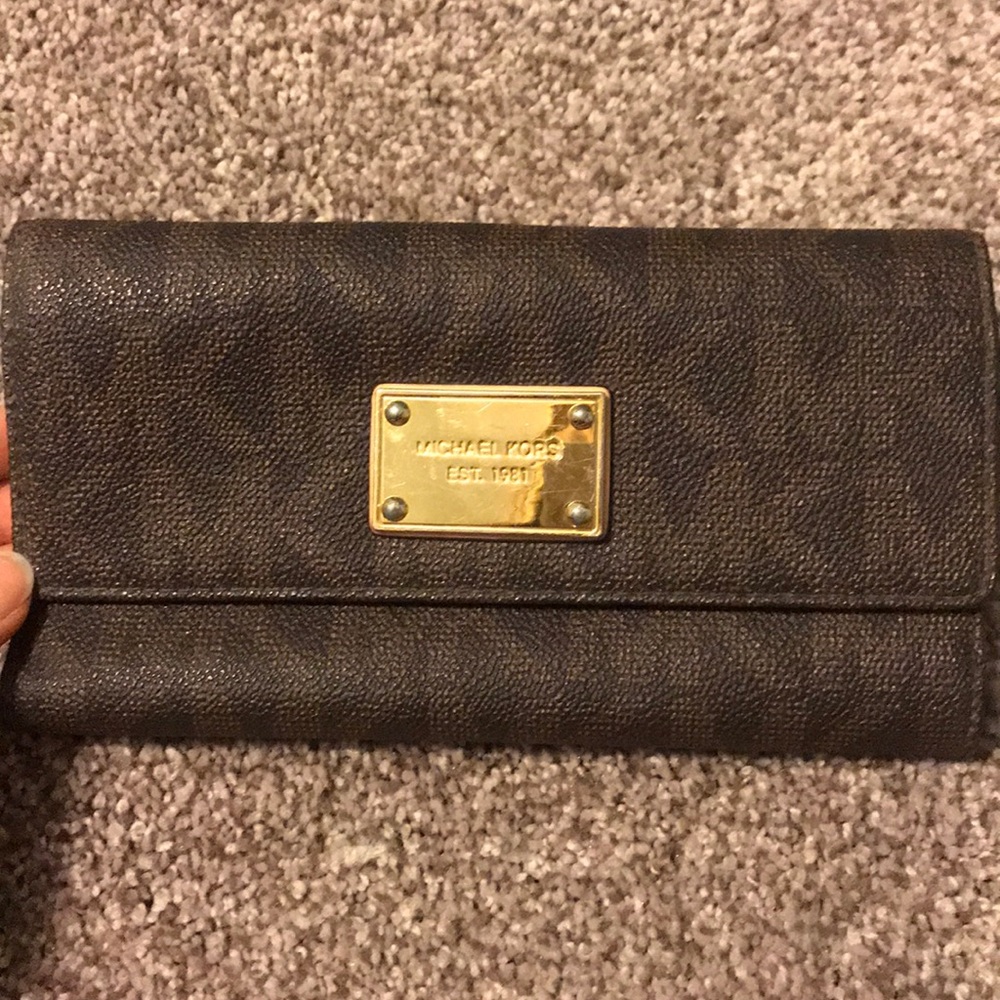 Used Michael Kors Signature Brown logo Wallet